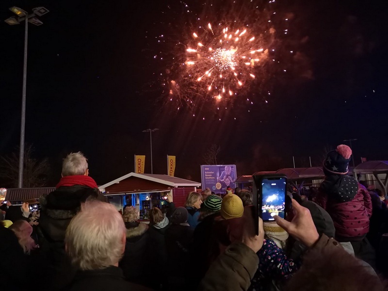 Feuerwerk bei Famila